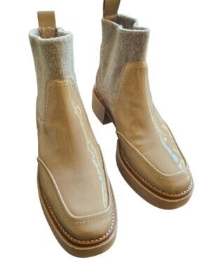 Dolce Vita H2O Waterproof Platform Chelsea Boots - Sand/Cream - Size 7.5 (EUC)